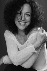 Cristina de Inza in Cabeza de perro