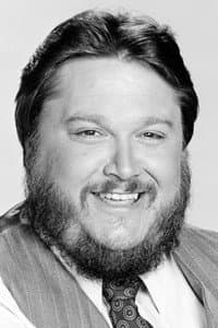 Dennis Burkley in Eye of the Stalker