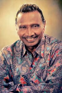 Cyril Wickramage in Bambaru Awith