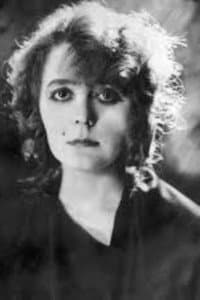Gertrude Welcker in Rafaela