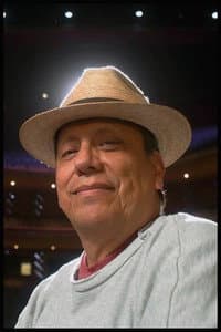 Tito Vasconcelos in El edén