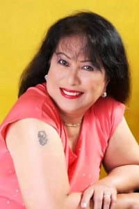 Tia Pusit in Ako ba ang Nasa Puso Mo?