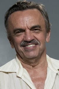 José Dumont in Os Trapalhões e o Mágico de Oróz