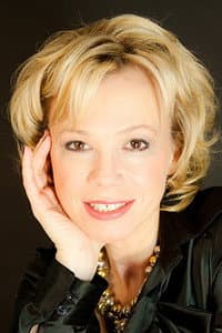 Martine St-Clair in Starmania (Remastered)