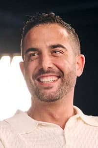 Joey Avalon in Troublesnooping
