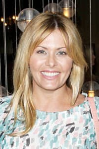 Nicole Eggert in Amanda & the Alien
