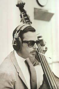 Max Bennett in Joni Mitchell: Miles of Aisles