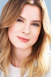Miranda Gruss in The 4bidden Fables