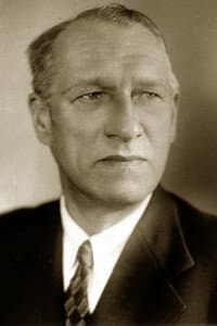 Anatoliy Rzhanov in Олень и волк