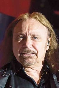Ian Hill in Judas Priest: Priest... Live!