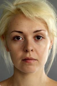 Viktoria Korotkova in Под электрическими облаками