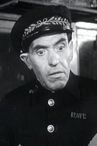 Francisco Bernal in El hombre que viajaba despacito