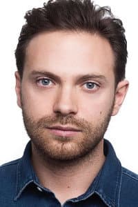 Matt Di Angelo in The Smoke