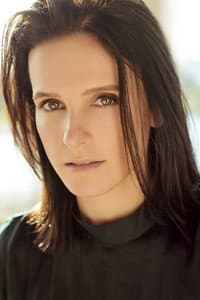 Starlise Waschuk in Pieces Within