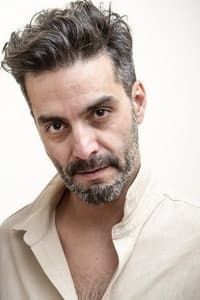 Adrián Navarro in El secreto de Lucía