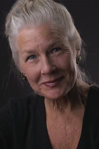Elisabeth Henry-Macari in What Happened, Miss Simone?