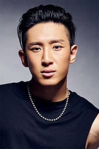 Yang Zheng in Doctor Monkey: Gang of Jiangnan