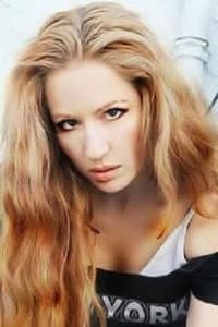 Tara Cardinal in Song of the Shattered