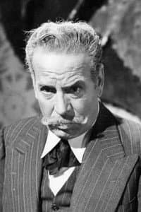Julio Villarreal in Ladrones de niños