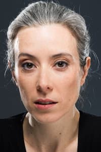 Catarina Lacerda in Sob a Chama da Candeia