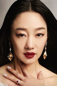 Choi Yeo-jin in 나 홀로 그대