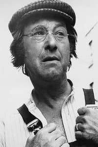 Jack Douglas in Carry On England