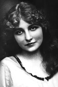 Isabel Lamon in The Matinee Girl