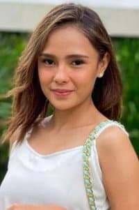Angie Ang in 7-24