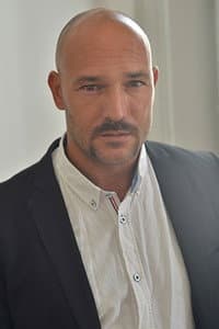 Carlos Fuentes in Alas rotas
