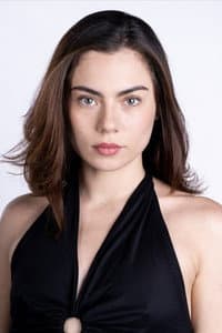 Karla Cañamar in Mil Pecas