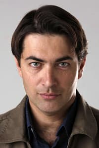 Parsa Pirouzfar in Dokhtaran-e Entezar