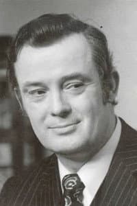 James King in Elektra