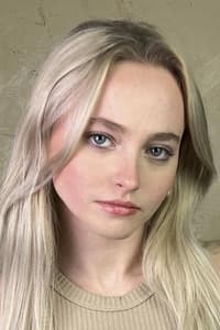 Madison Wolfe in Paulie Go!