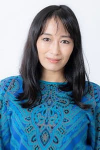 Yoko Satomi in Kemono no yō ni ushiro kara – serebu okusama to ueki shokunin