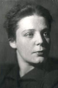 Maria Ovchinnikova in Бедность не порок