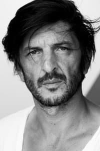 Raphael Roger Levy in The Idiot(s)