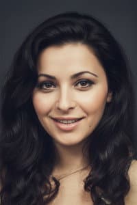 Emel Özden in Yarasa Adam Betmen