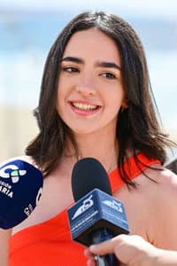 Cecile van Welie in Ovni