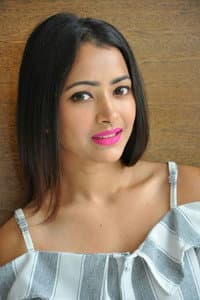 Shweta Basu Prasad in Chubhan