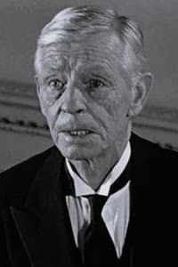 Cyril Delevanti in Red Barry