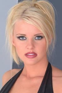 Hannah Harper in Alley Dogs