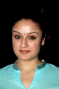 Sonia Agarwal in Thadam