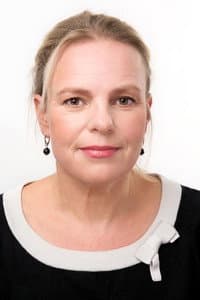 Liisa Aibel in Kutsar koputab kolm korda
