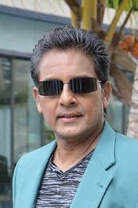 Mukesh Hariawala in Chicken Curry Law