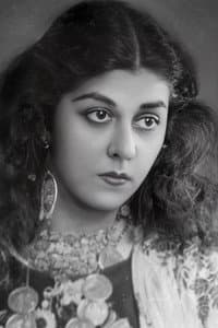 Lyalya Chyornaya in Последний табор