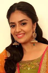 Sreemukhi in Babu Baga Busy