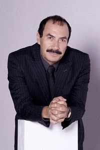 Ronald Ayazo in Taxi Negro