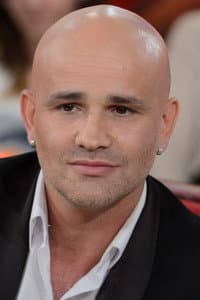 Rachid Ferrache in Attention, une femme peut en cacher une autre !