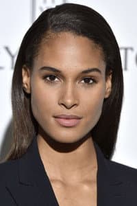 Cindy Bruna in L'Infiltrée