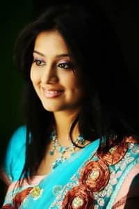 Varsha Ashwathi in Panivizhum Malarvanam